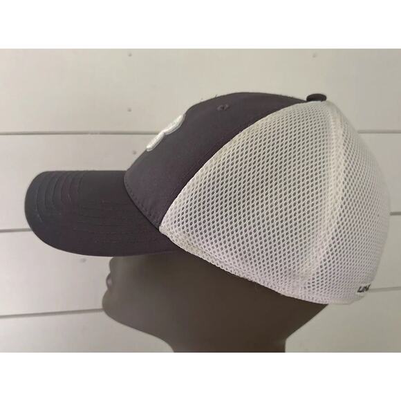 Under Armour Golf Hat Adult Fitted Flex Fit Gray White Mesh Baseball Cap M/L - Picture 4 of 7